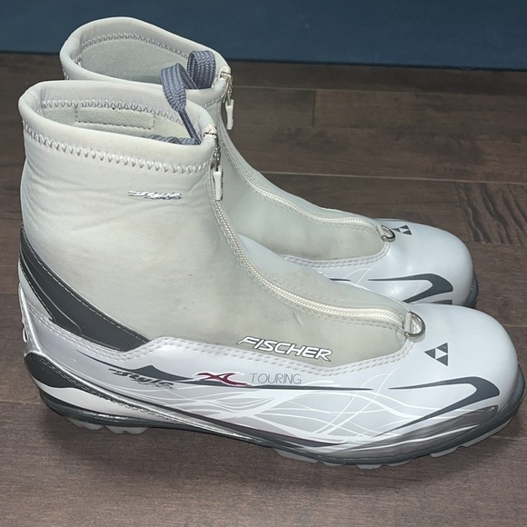 Fischer Cross Country Ski boots EU 42 - Picture 8 of 9